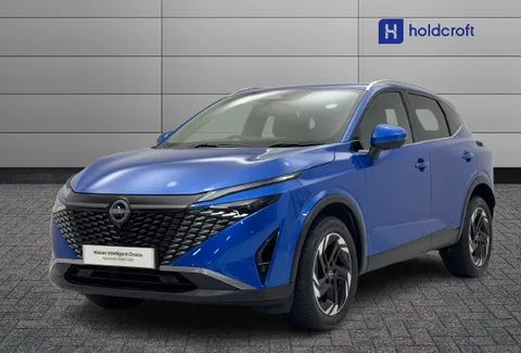 LF75EKP Nissan Qashqai 1.3 DiG-T MH N-Connecta [Glass Roof] 5dr Thumbnail #3