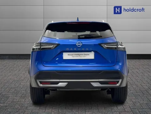 LF75EKP Nissan Qashqai 1.3 DiG-T MH N-Connecta [Glass Roof] 5dr Thumbnail #6