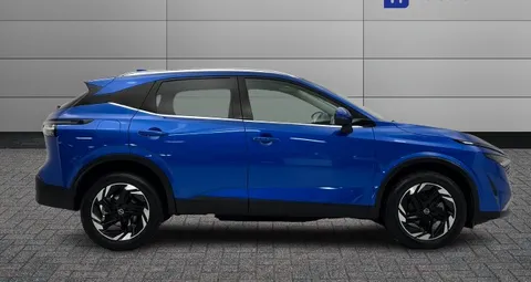 LF75EKP Nissan Qashqai 1.3 DiG-T MH N-Connecta [Glass Roof] 5dr Thumbnail #8