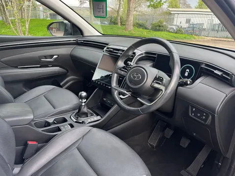 DB21AXU Hyundai Tucson 1.6 TGDi 48V MHD Ultimate 5dr 2WD Thumbnail #19