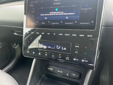 DB21AXU Hyundai Tucson 1.6 TGDi 48V MHD Ultimate 5dr 2WD Thumbnail #29