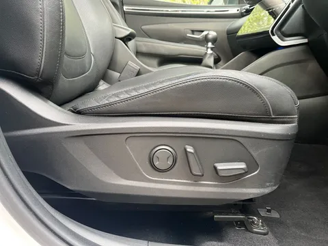 DB21AXU Hyundai Tucson 1.6 TGDi 48V MHD Ultimate 5dr 2WD Thumbnail #34