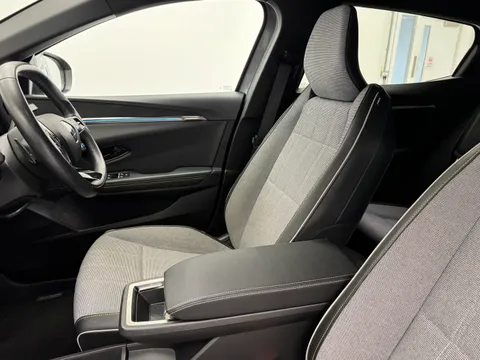 13 of 30 for Renault Megane E-Tech EV60 160kW Launch Edition 60kWh OC 5dr Auto