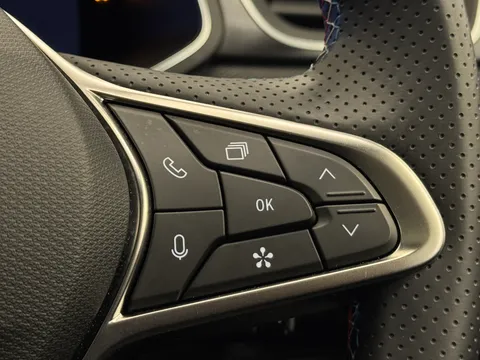 HT74FYZ Renault Symbioz 1.6 E-Tech FHEV 145 Techno Esprit Alpine 5dr Auto Thumbnail #13