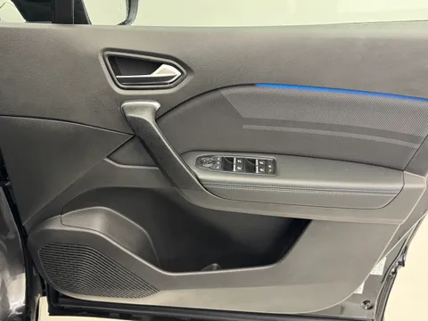 HT74FYZ Renault Symbioz 1.6 E-Tech FHEV 145 Techno Esprit Alpine 5dr Auto Thumbnail #17