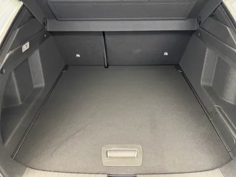 ME74ZGX Renault ARKANA 1.6 E-Tech FHEV 145 Esprit Alpine 5dr Auto Thumbnail #9