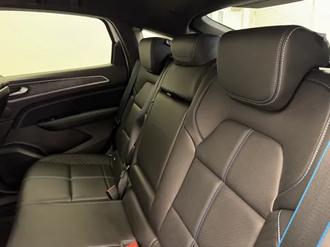 ME74ZGX Renault ARKANA 1.6 E-Tech FHEV 145 Esprit Alpine 5dr Auto Thumbnail #10