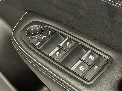 ME74ZGX Renault ARKANA 1.6 E-Tech FHEV 145 Esprit Alpine 5dr Auto Thumbnail #18