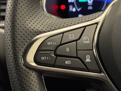 ME74ZGX Renault ARKANA 1.6 E-Tech FHEV 145 Esprit Alpine 5dr Auto Thumbnail #21