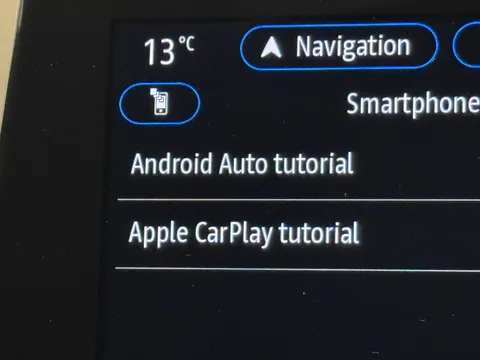ME74ZGX Renault ARKANA 1.6 E-Tech FHEV 145 Esprit Alpine 5dr Auto Thumbnail #24