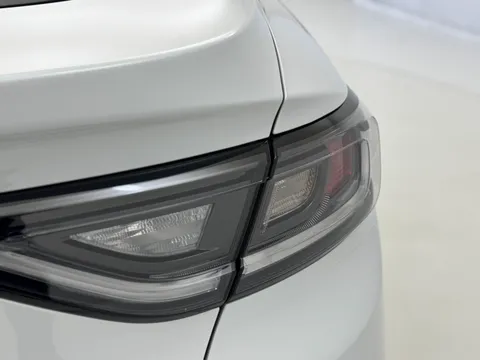 ME74ZGX Renault ARKANA 1.6 E-Tech FHEV 145 Esprit Alpine 5dr Auto Thumbnail #34