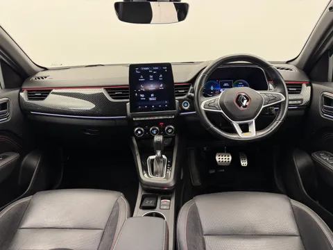 18 of 26 for Renault ARKANA 1.6 E-TECH Hybrid 145 R.S. Line 5dr Auto