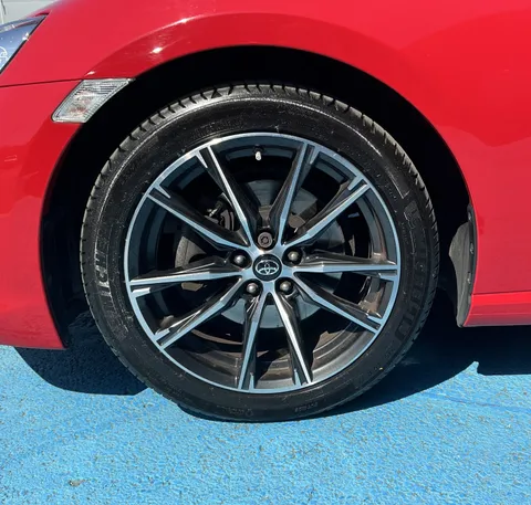 DG17KXD Toyota GT86 2.0 D-4S 2dr Auto Thumbnail #9