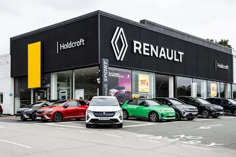 DY72VNN Dacia Duster 1.0 TCe 90 Comfort 5dr Thumbnail #3