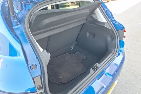 BF19XWR Renault Clio 0.9 TCE 90 GT Line 5dr Thumbnail #19