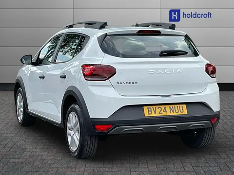 BV24NUU Dacia Sandero Stepway 1.0 TCe Essential 5dr Thumbnail #4