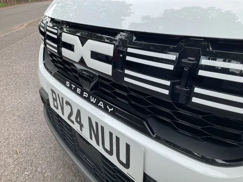 BV24NUU Dacia Sandero Stepway 1.0 TCe Essential 5dr Thumbnail #21