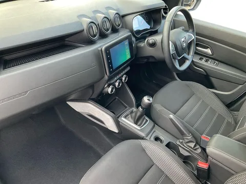 4 of 33 for Dacia Duster 1.0 TCe 90 Prestige 5dr