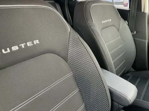 19 of 33 for Dacia Duster 1.0 TCe 90 Prestige 5dr