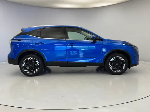 LF75EKP Nissan Qashqai 1.3 DiG-T MH N-Connecta [Glass Roof] 5dr Thumbnail #7