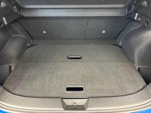 LF75EKP Nissan Qashqai 1.3 DiG-T MH N-Connecta [Glass Roof] 5dr Thumbnail #11