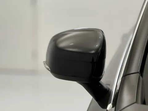YW17FHH Volvo XC90 2.0 D5 PowerPulse Inscription Pro 5dr AWD G tronic Thumbnail #36
