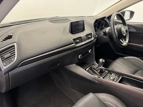 DF18VCY Mazda Mazda3 2.0 Sport Nav 5dr Thumbnail #13