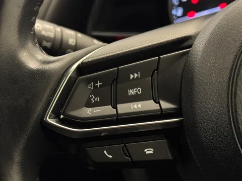 DF18VCY Mazda Mazda3 2.0 Sport Nav 5dr Thumbnail #25