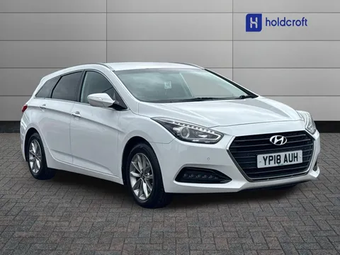 YP18AUH Hyundai i40 1.7 CRDi Blue Drive SE Nav Business 5dr Thumbnail #2