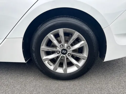 YP18AUH Hyundai i40 1.7 CRDi Blue Drive SE Nav Business 5dr Thumbnail #19
