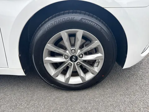 YP18AUH Hyundai i40 1.7 CRDi Blue Drive SE Nav Business 5dr Thumbnail #21