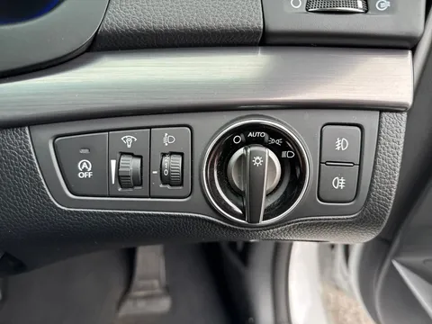 YP18AUH Hyundai i40 1.7 CRDi Blue Drive SE Nav Business 5dr Thumbnail #27