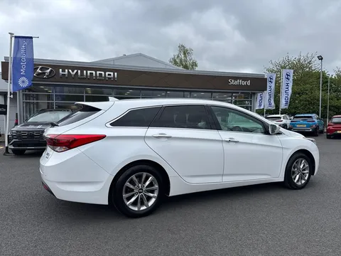 YP18AUH Hyundai i40 1.7 CRDi Blue Drive SE Nav Business 5dr Thumbnail #5