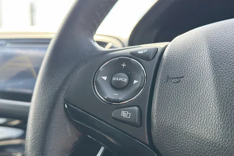 LC68YTL Honda Hr-V 1.5 i-VTEC SE CVT 5dr Thumbnail #16