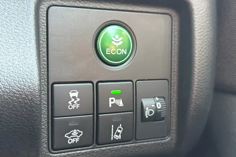 LC68YTL Honda Hr-V 1.5 i-VTEC SE CVT 5dr Thumbnail #21