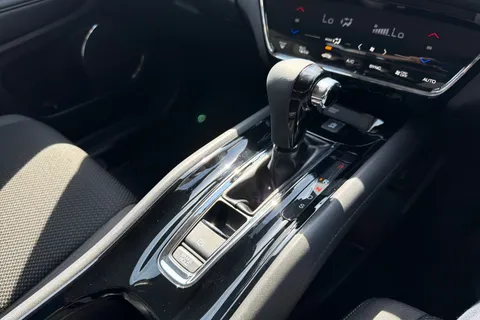 LC68YTL Honda Hr-V 1.5 i-VTEC SE CVT 5dr Thumbnail #22