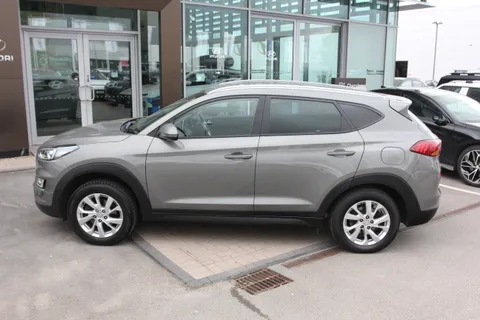 DA68AKX Hyundai Tucson 1.6 GDi SE Nav 5dr 2WD Thumbnail #6