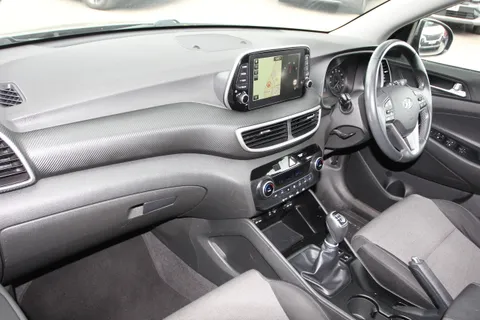 DA68AKX Hyundai Tucson 1.6 GDi SE Nav 5dr 2WD Thumbnail #12