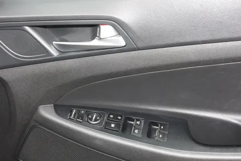 DA68AKX Hyundai Tucson 1.6 GDi SE Nav 5dr 2WD Thumbnail #17