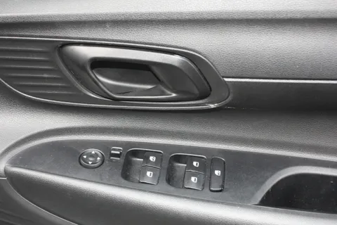 DG75AWH Hyundai i20 1.0T GDi Advance [Nav] 5dr Thumbnail #13