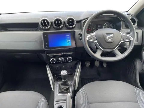 8 of 32 for Dacia Duster 1.3 TCe 130 Prestige 5dr