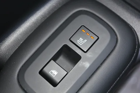 MT25YND Hyundai Santa Fe 1.6 TGDi Plug-in Hybrid Calligraphy 5dr 4WD Auto Thumbnail #11