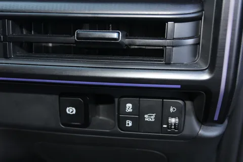 MT25YND Hyundai Santa Fe 1.6 TGDi Plug-in Hybrid Calligraphy 5dr 4WD Auto Thumbnail #18