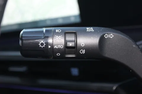 MT25YND Hyundai Santa Fe 1.6 TGDi Plug-in Hybrid Calligraphy 5dr 4WD Auto Thumbnail #24