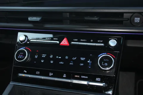 MT25YND Hyundai Santa Fe 1.6 TGDi Plug-in Hybrid Calligraphy 5dr 4WD Auto Thumbnail #28