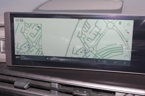 MT25YND Hyundai Santa Fe 1.6 TGDi Plug-in Hybrid Calligraphy 5dr 4WD Auto Thumbnail #29