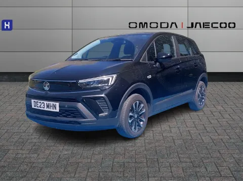 DE23MHN Vauxhall Crossland 1.2 Turbo Design 5dr Thumbnail #4