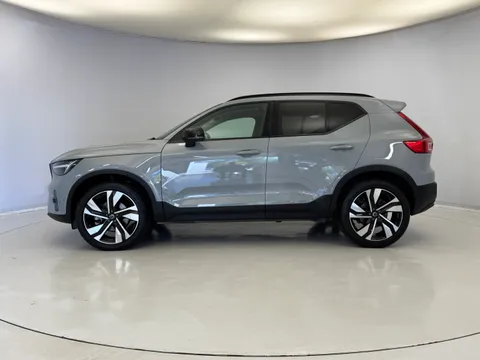 RA74CVF Volvo XC40 2.0 B4P Ultra Dark 5dr Auto Thumbnail #2