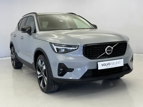 RA74CVF Volvo XC40 2.0 B4P Ultra Dark 5dr Auto Thumbnail #1