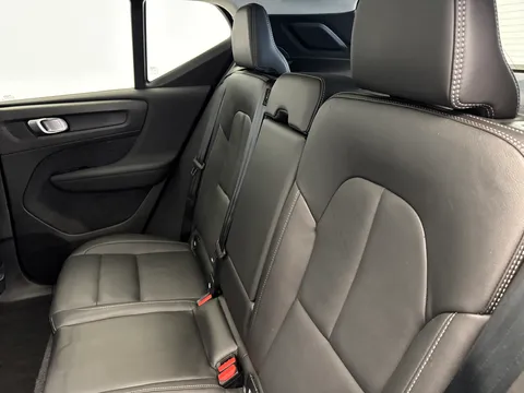 RA74CVF Volvo XC40 2.0 B4P Ultra Dark 5dr Auto Thumbnail #11